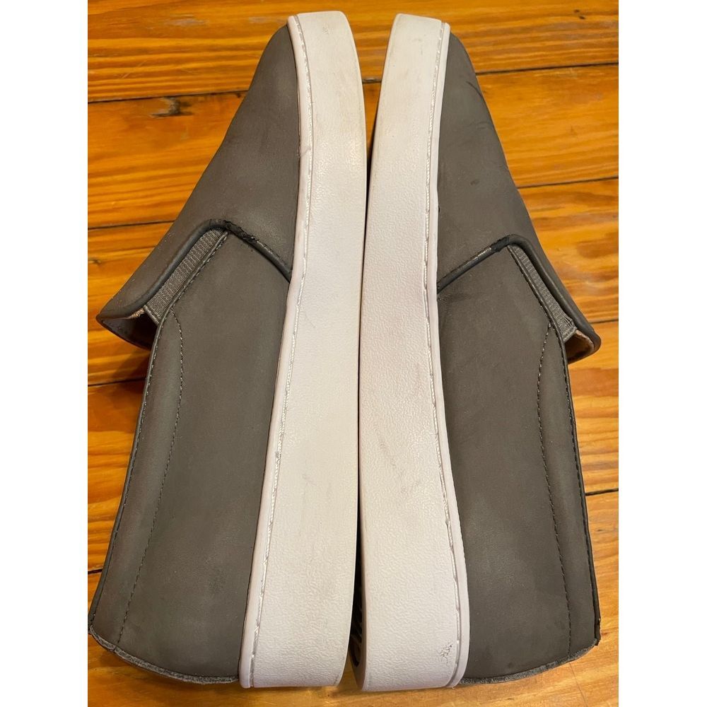 Vionic Slip-On Flats in Olive Green with White Sole - Picture 3 of 10